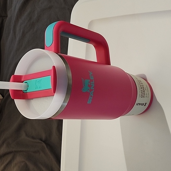 Stanley Tumbler NWT - Picture 2 of 10